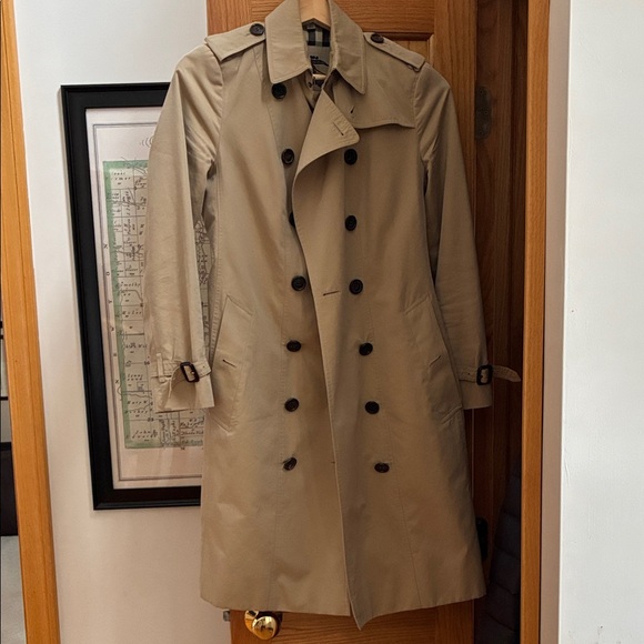 Burberry Sandringham Long Trench Coat in Sand ASO ROYALS - Picture 2 of 6